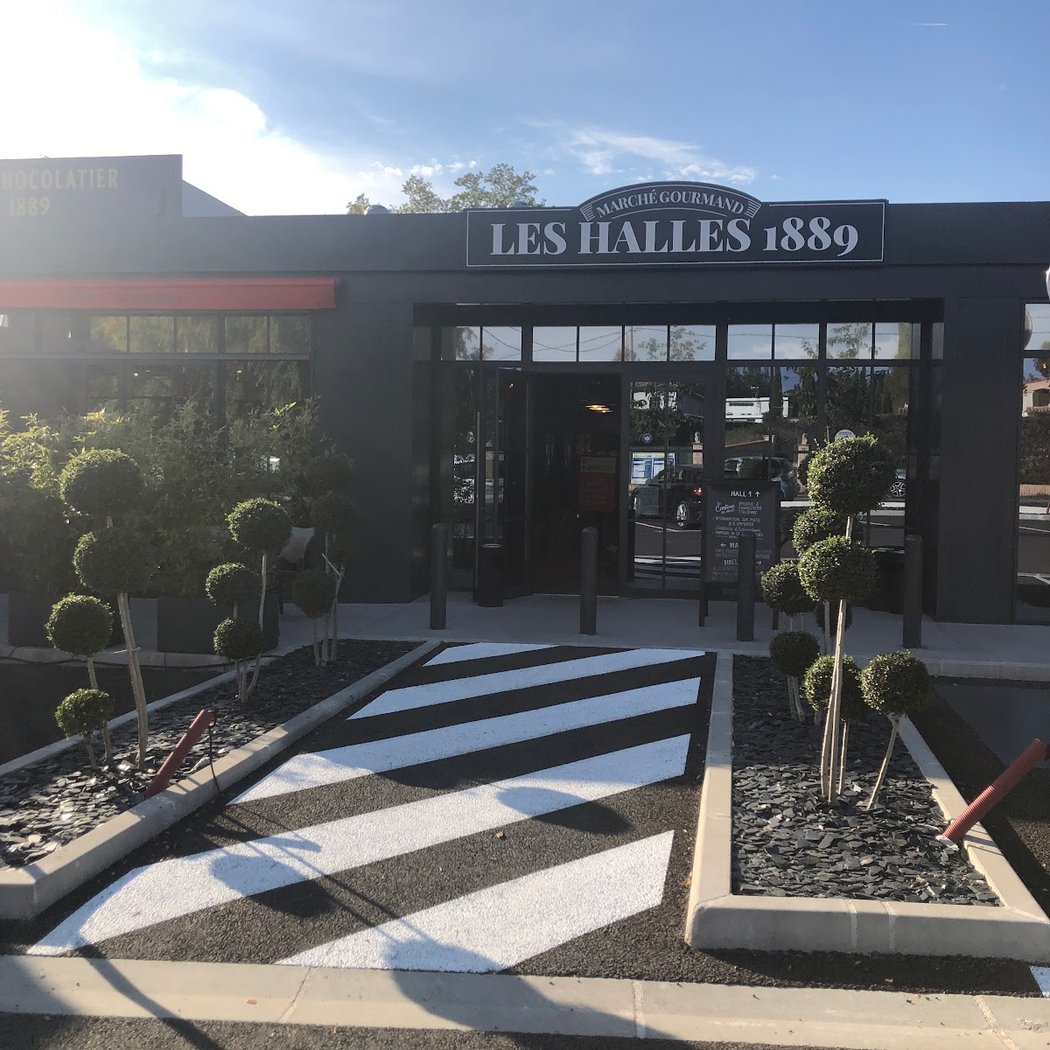Confiserie d'Entrecasteaux - Fabrique de calissons, salon de thé & pâtisserie 2
