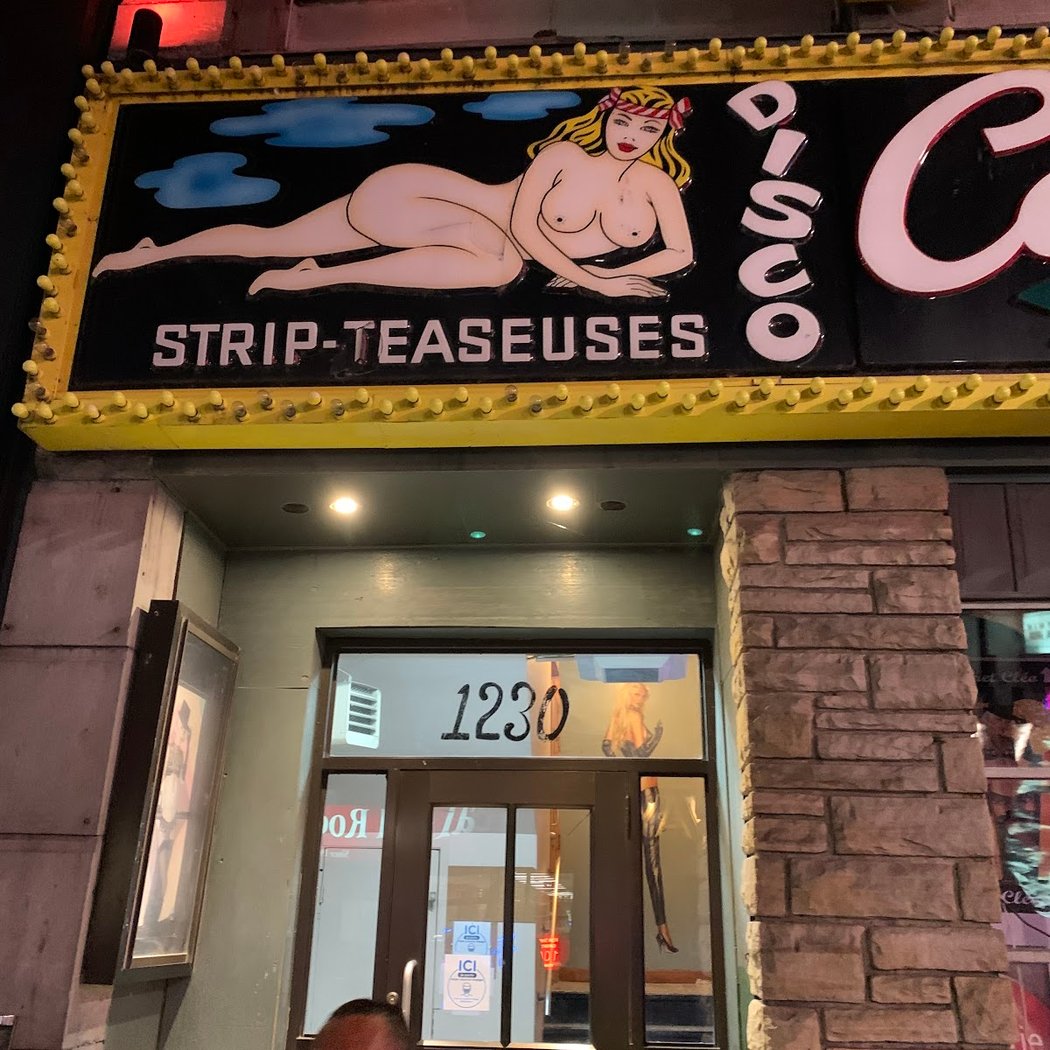 Bareoke karaoké strip-tease 3