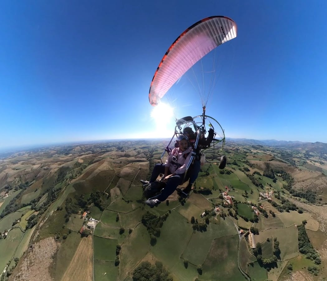 Vallée Arberoue Paramoteur Et Parapente 1