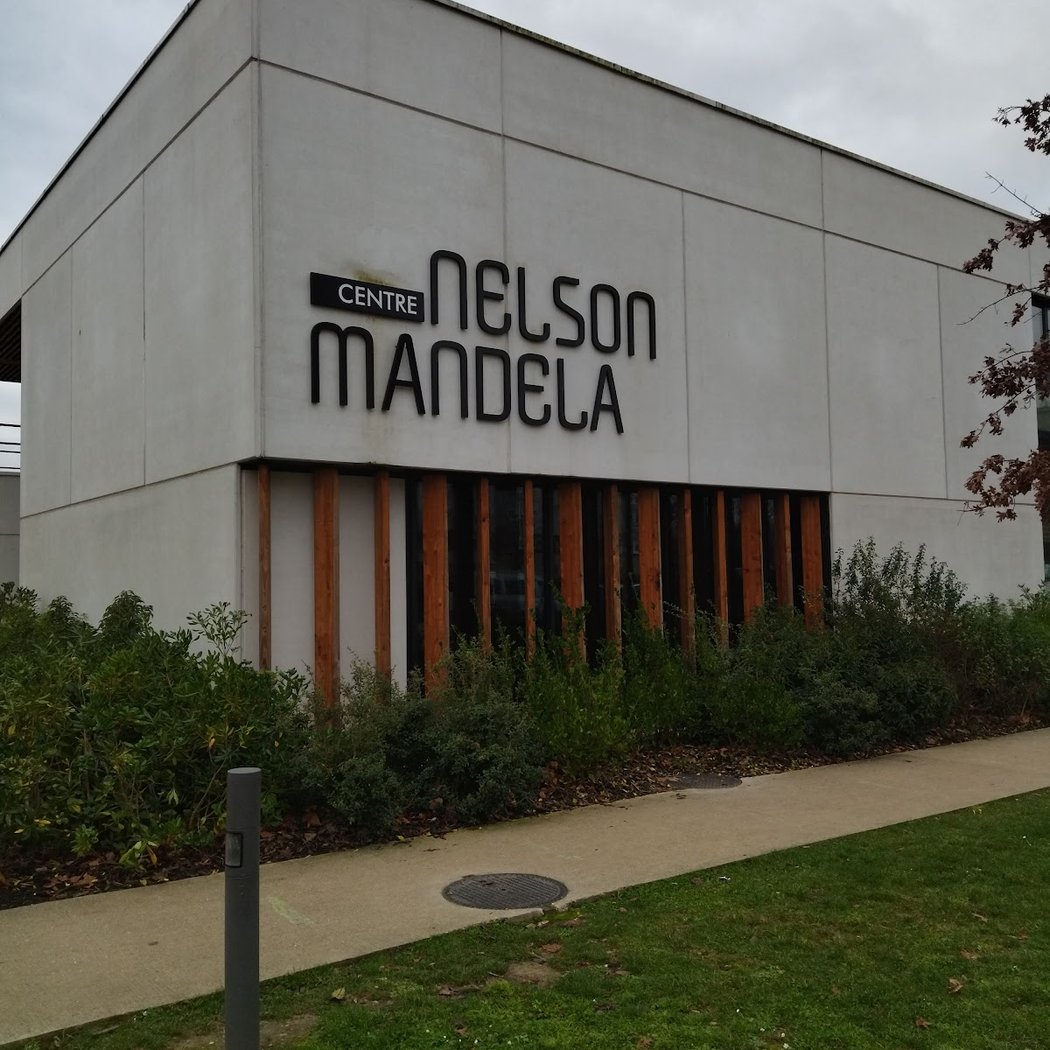 Centre Nelson Mandela 1