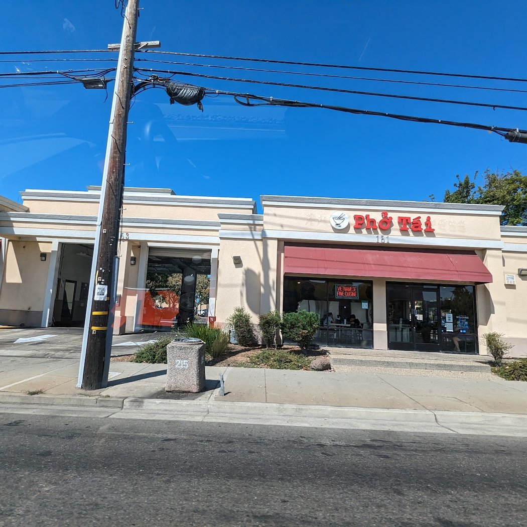 Pho Tai 2