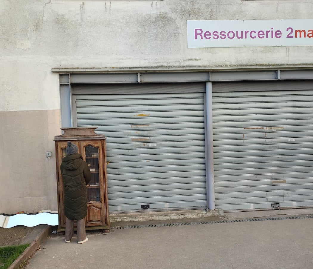 Boite à livres Ressourcerie 2mains 2