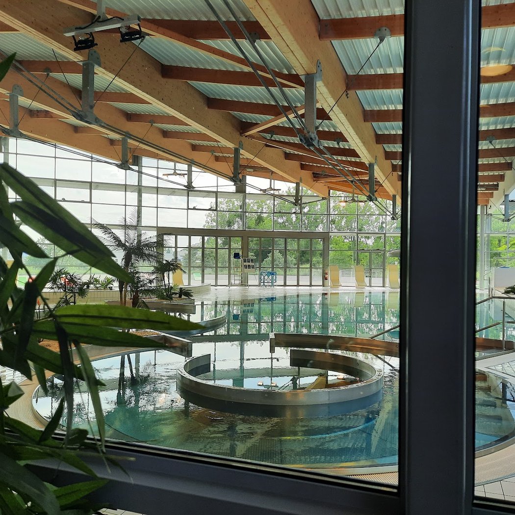 WAVE // Aquatic, Fitness, Wellness 4