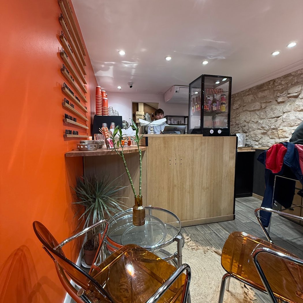 AROMA CAFFÈ 3