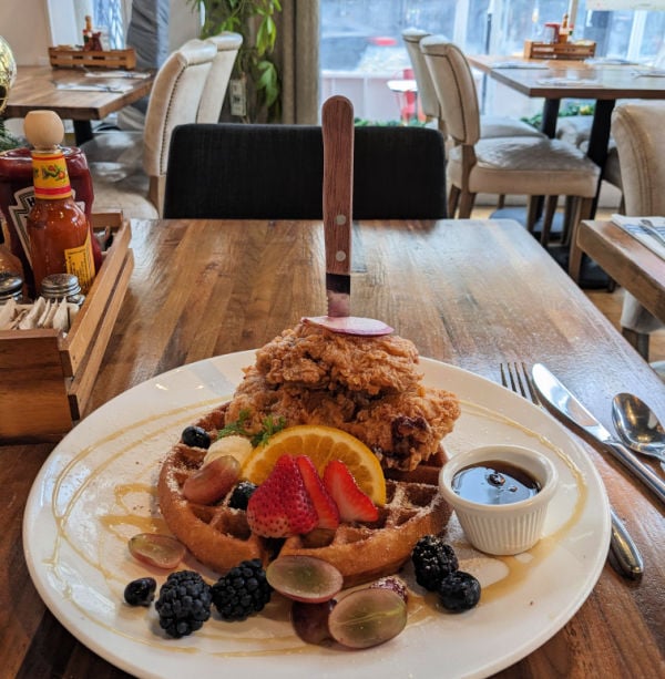 Lapisara Eatery 1