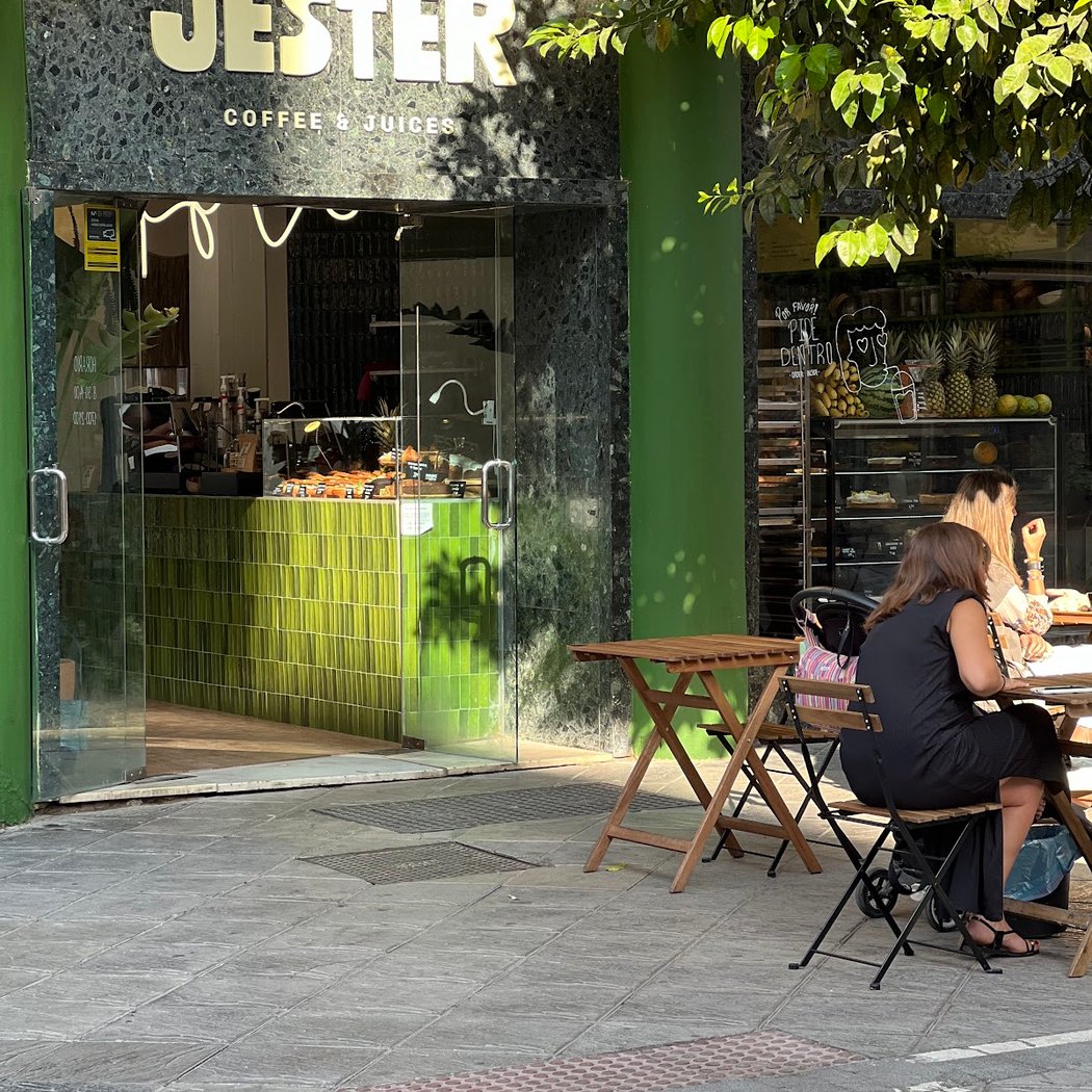 JESTER COFFEE & JUICE 2