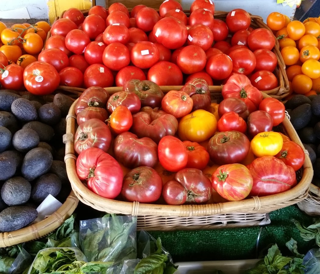 Dan's Farmers Market 1