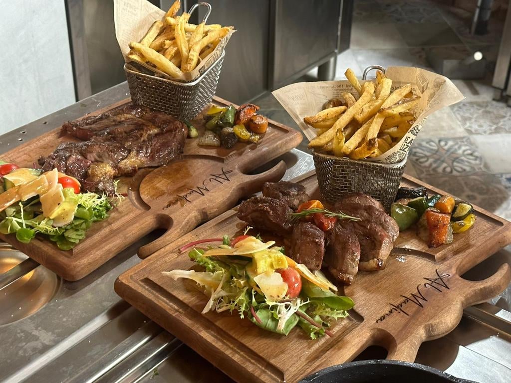 AL MADINA RESTAURANT 3