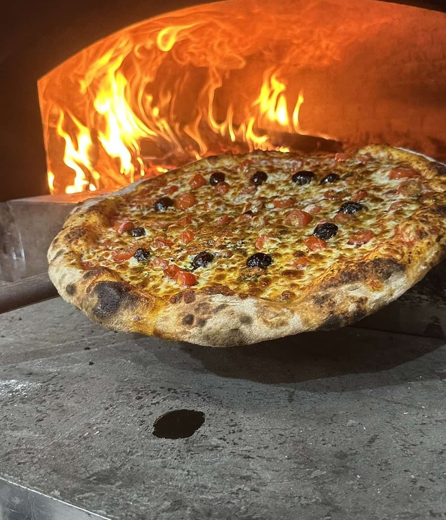Longchamp Pizza 1