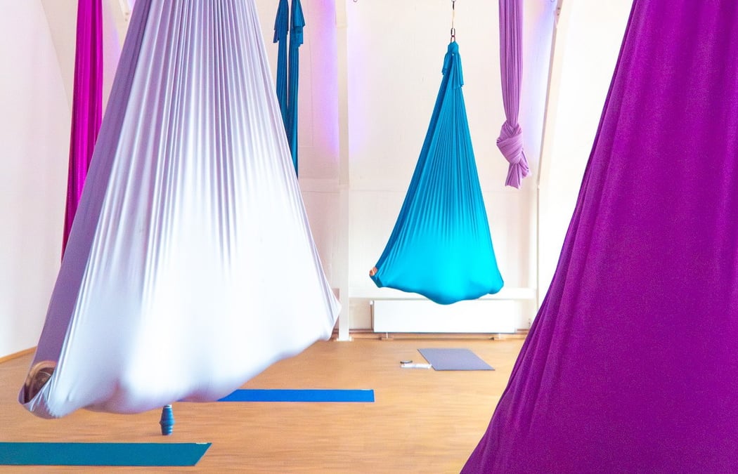 fl'AIR Yoga Restorative 1