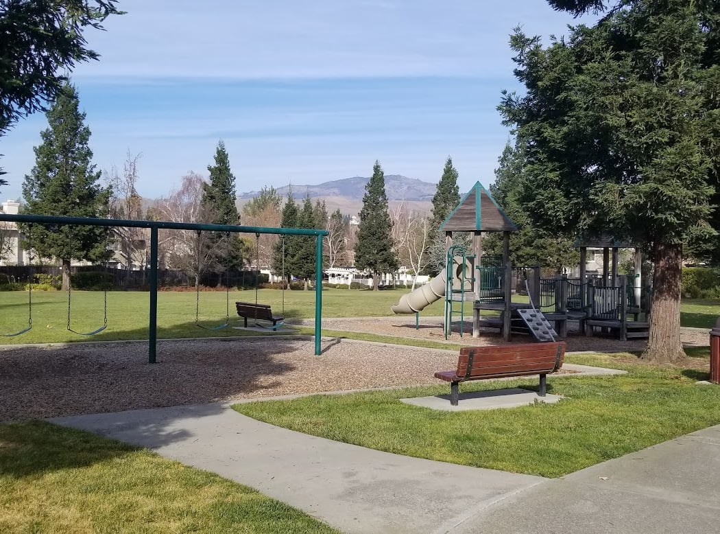 Viewpoint Drive Park 2