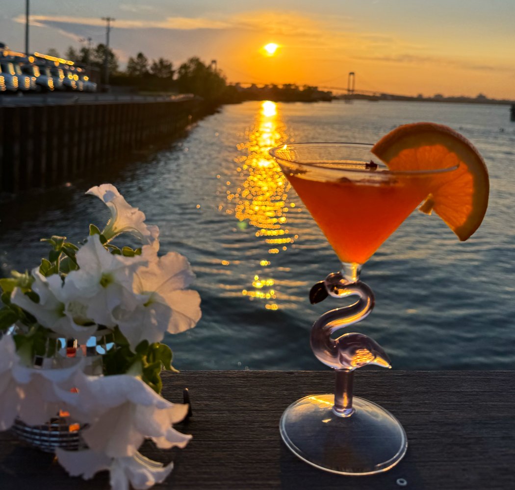 Maurizio's On The Water 1
