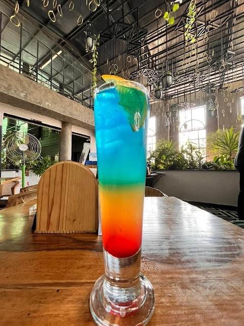 STORIES BREWERY & KITCHEN 5
