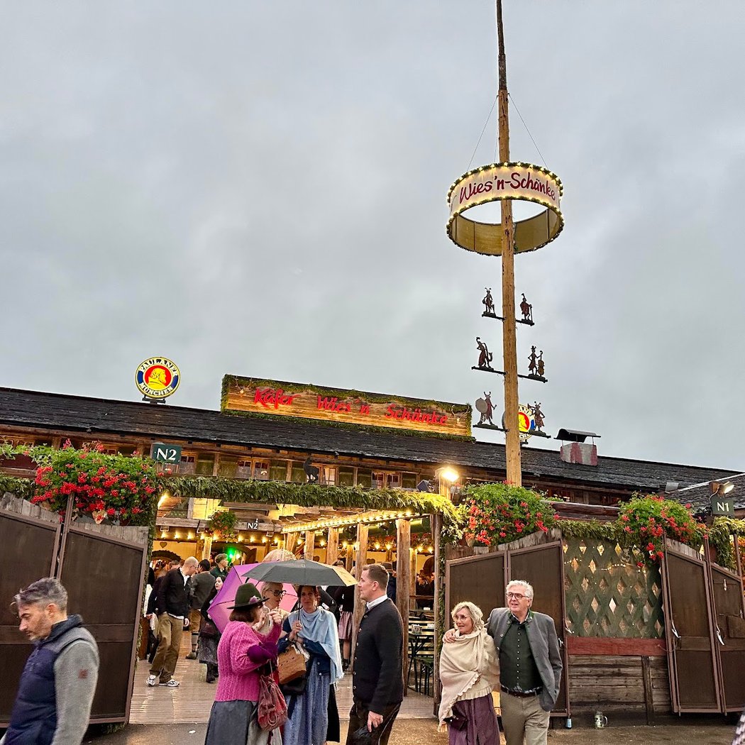 Rosa Wiesn-Anstich 2