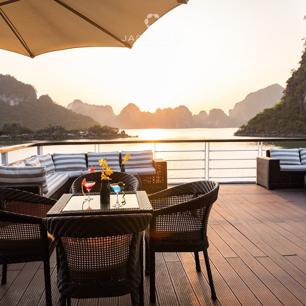 Vivu Halong - Halong Bay Cruise 1
