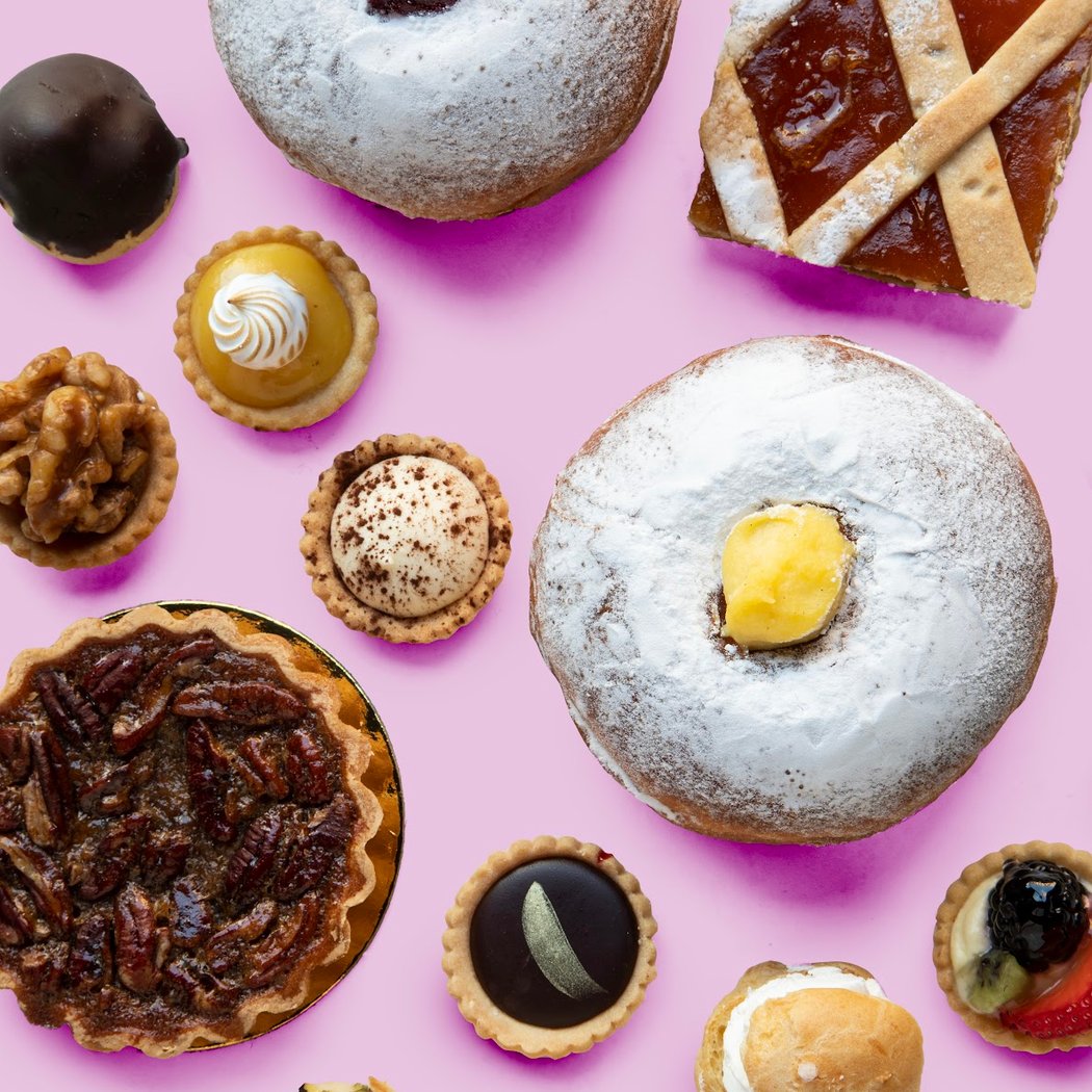 Bianco Latte Bakery & Cafe 1