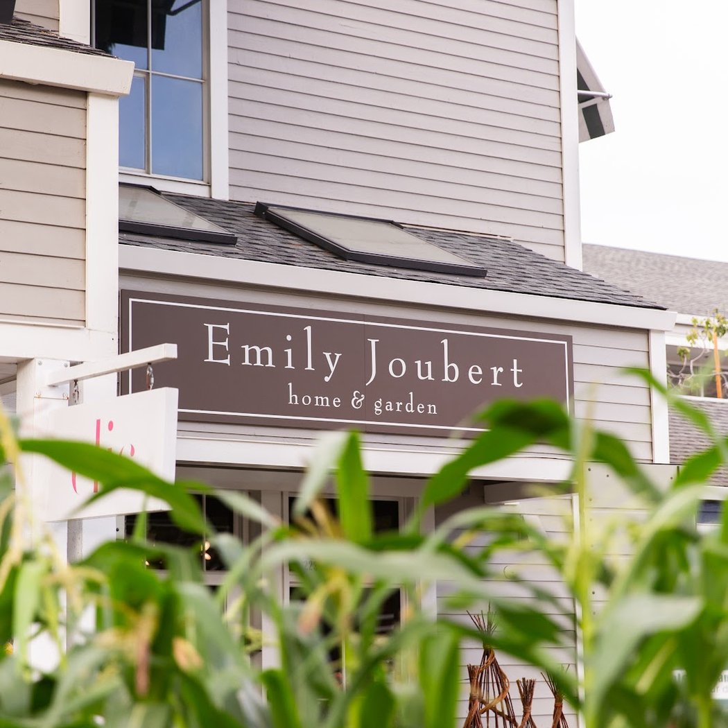 Emily Joubert Home & Garden 2