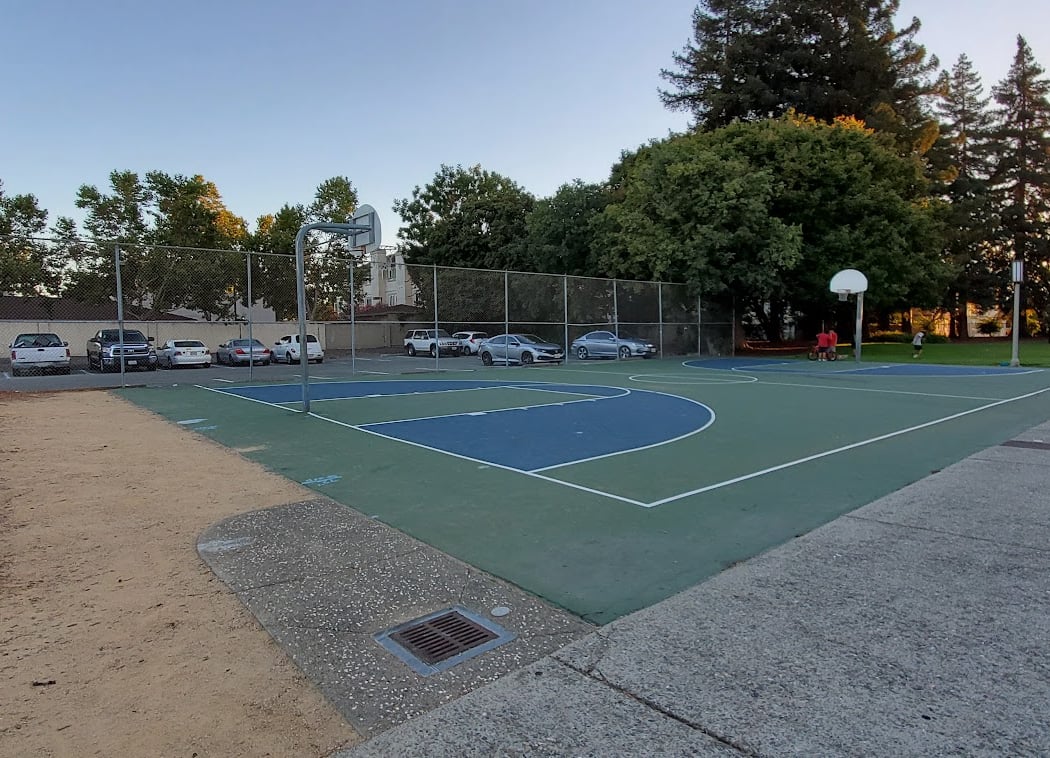Orchard Gardens Park - Tennis Courts 3