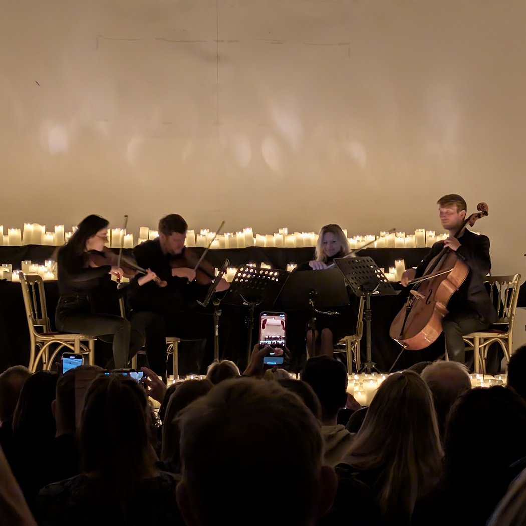 Candlelight: Tribute to Adele 1