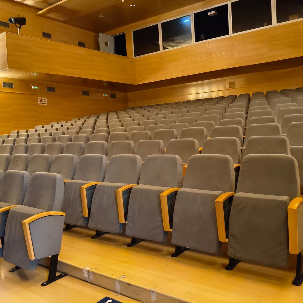 Centro Cívico de Torreblanca - Juan Antonio González Caraballo 1