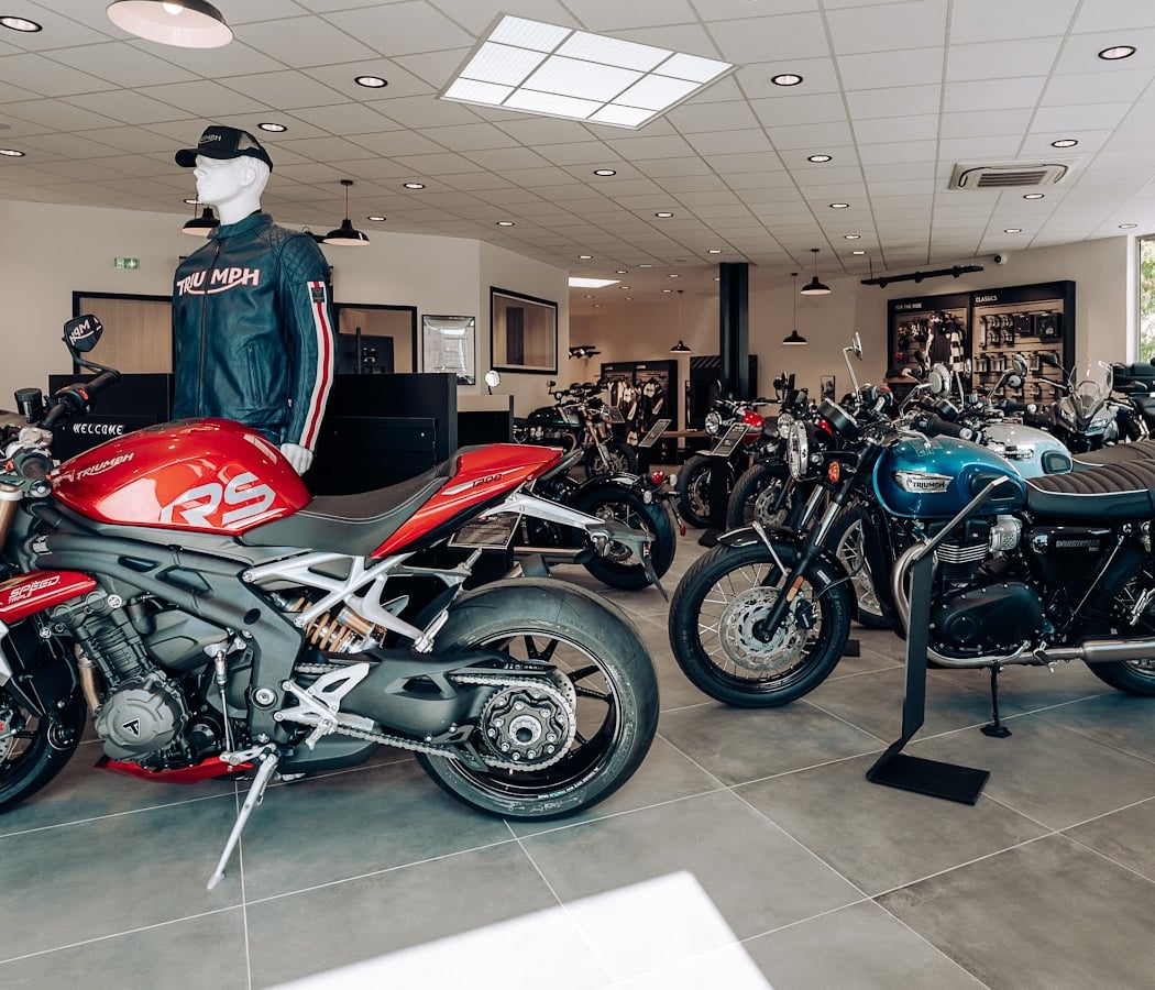 TRIUMPH - (Id) FRANCE - LIVRY-GARGAN | Concessionnaire MOTO 1