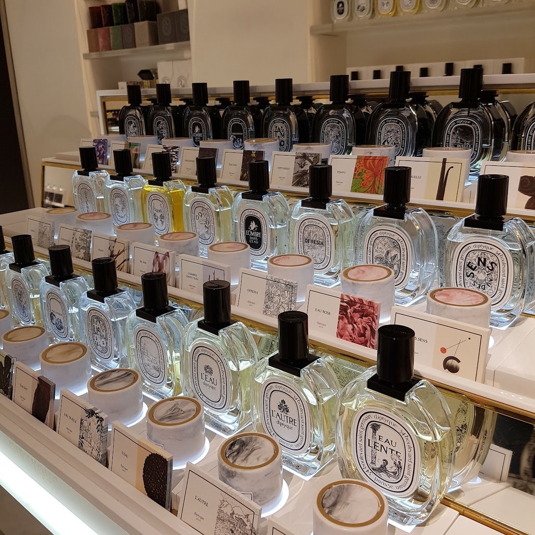 Barneys New York, Madison Avenue 1