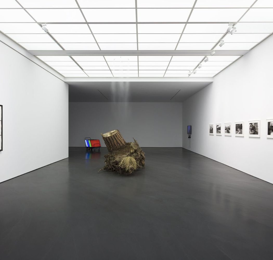 Jac Leirner and Rafa Silvares: Ensemble 3