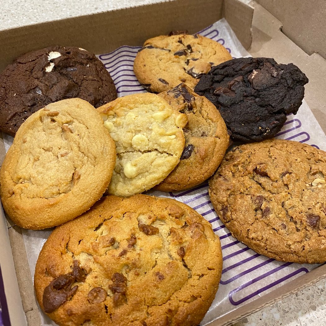 Insomnia Cookies 3