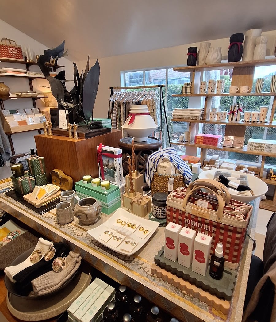 Finesse, The Store 3