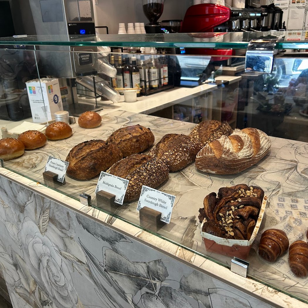 Patis Bakery 3