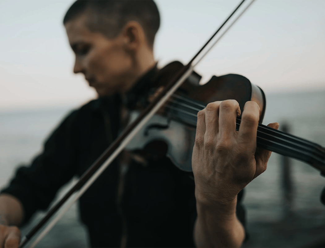 REDWOOD GROVE CONCERT: Carla Kihlstedt