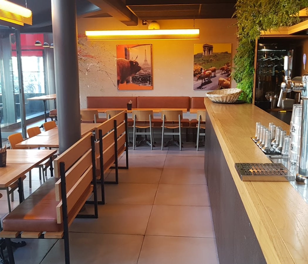 Aubrac Corner 13 2