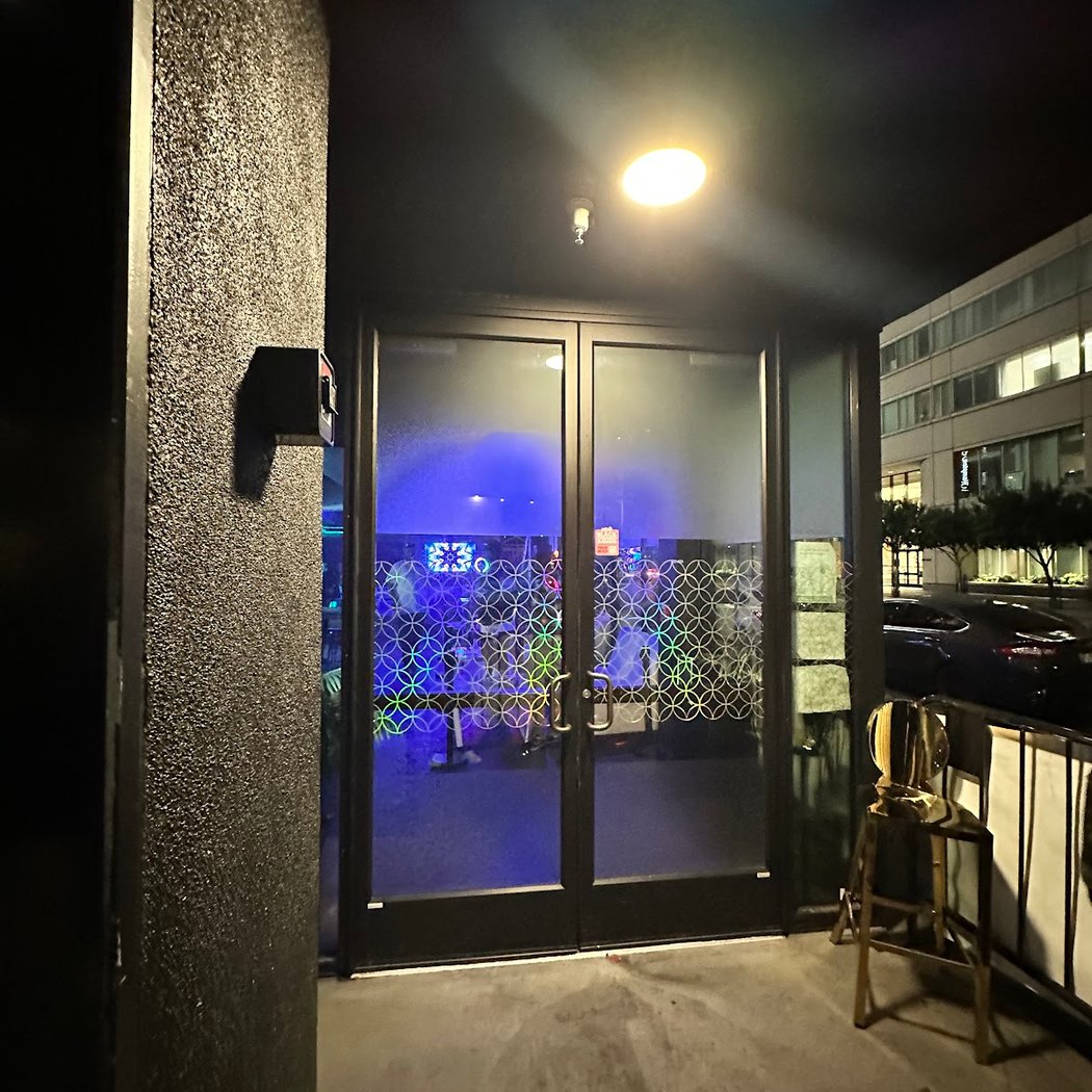 Lux Oakland 4