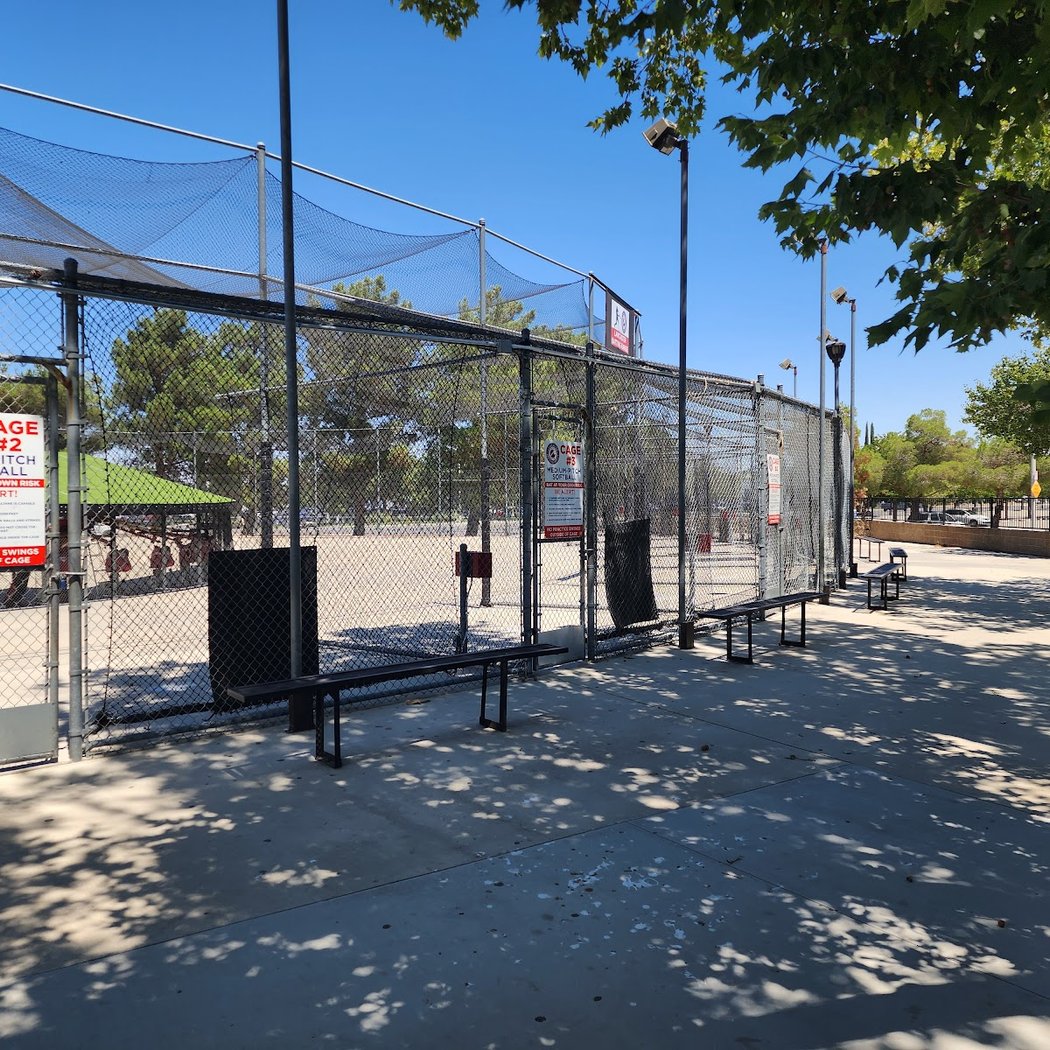 BIG 8 BASEBALL BATTING CAGES 3