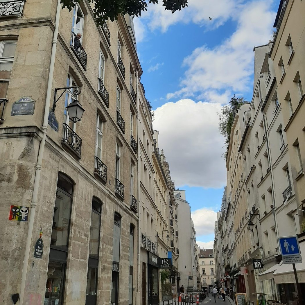 Rue du Bourg Tibourg 2