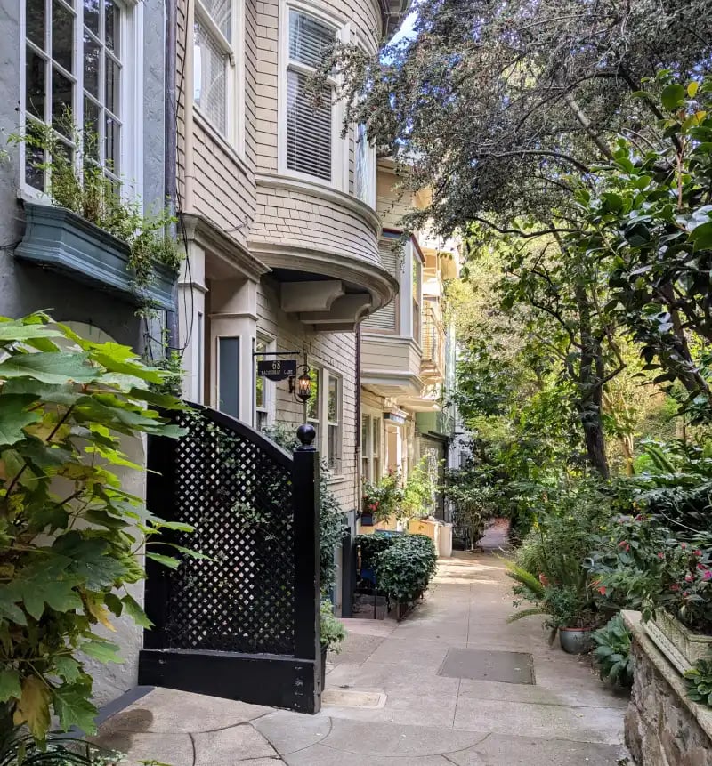Russian Hill-Macondray Lane Historic District 1