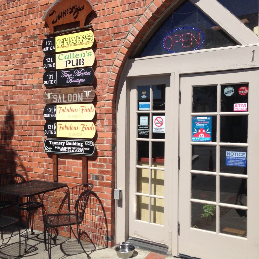 Cullen's Tannery Pub & Saloon 2