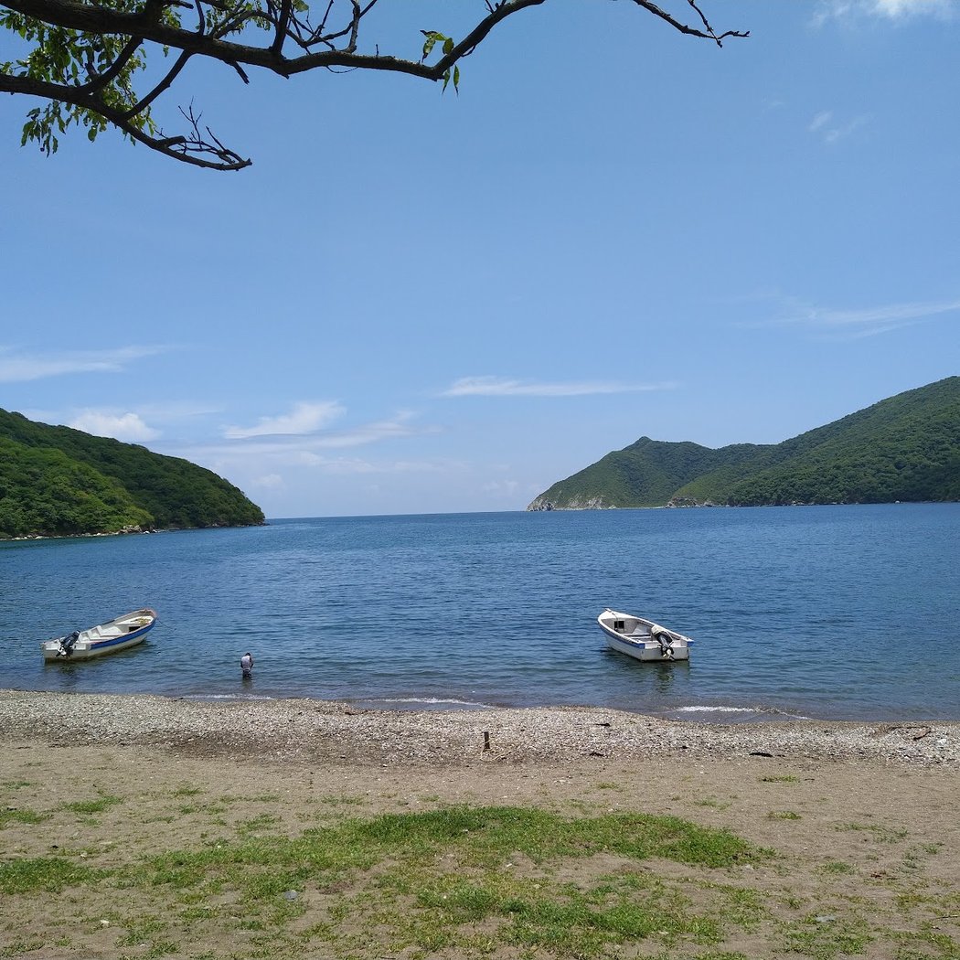 Playa Gairaca 2