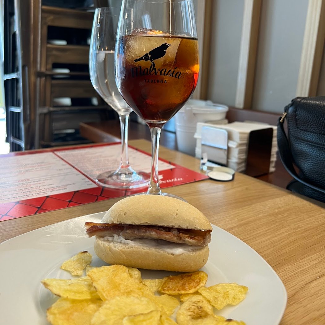 Taberna Malvasía 2