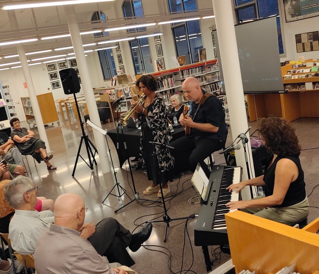 Biblioteca Tecla Sala 1