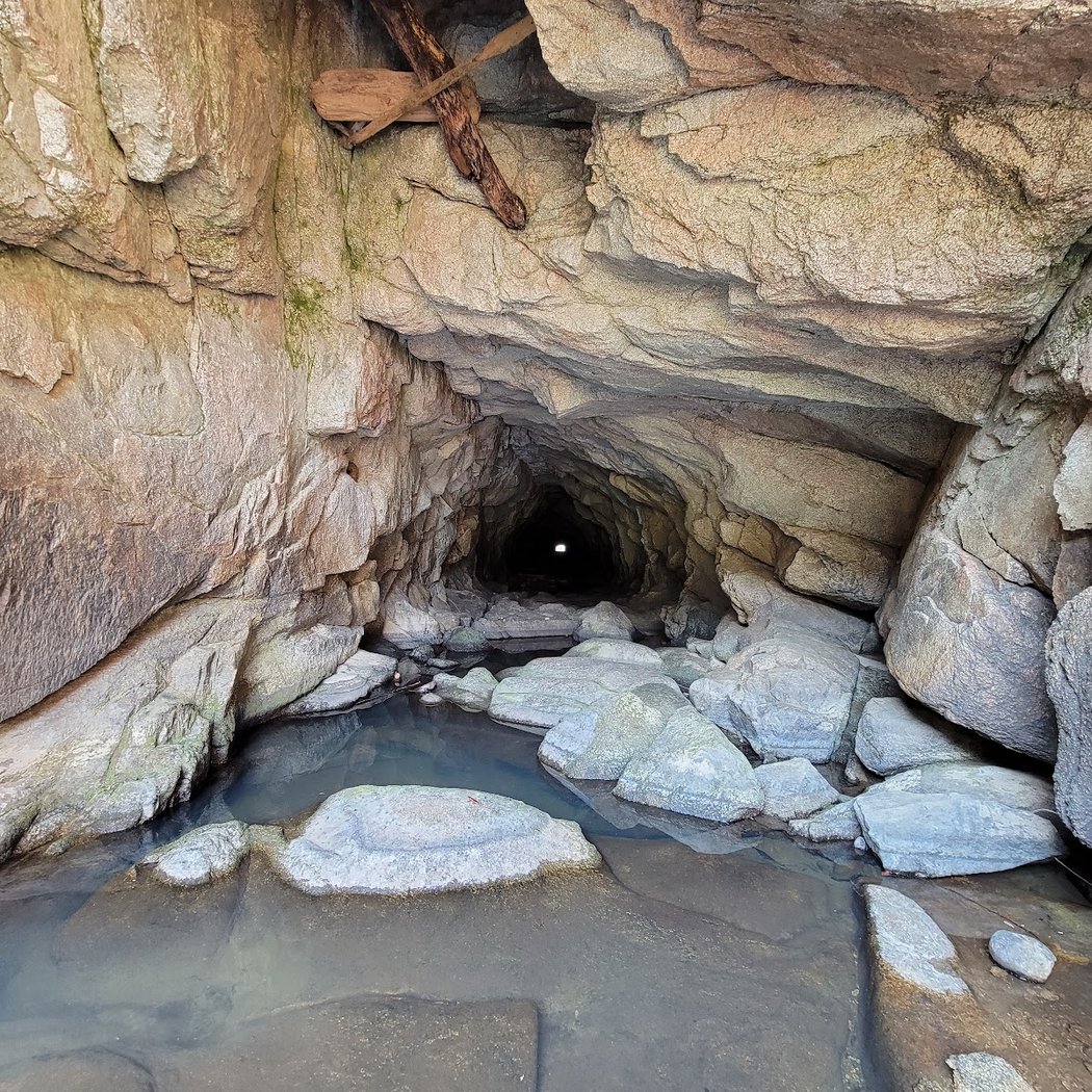 Miners Tunnel 2