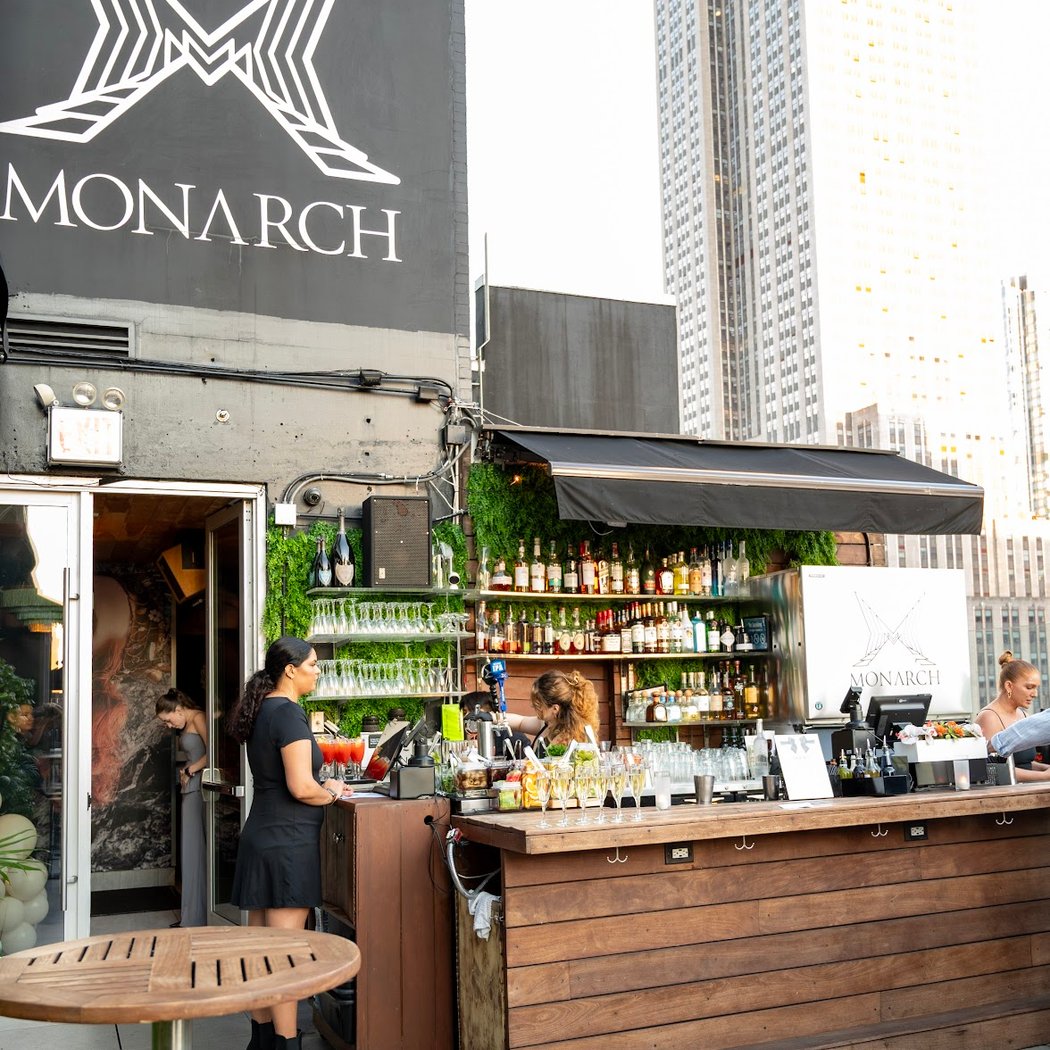 Monarch Rooftop 4