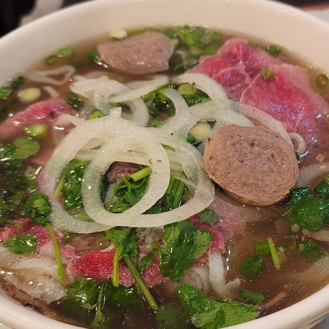 Huong Tra Restaurant 1