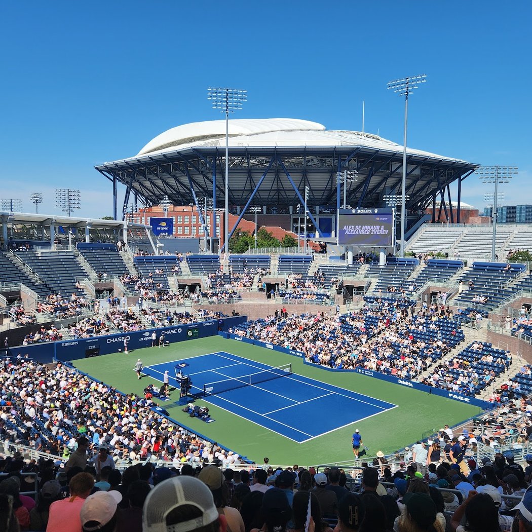 Grandstand 1