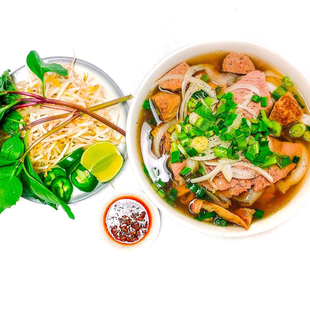 Hoanh Long Vietnamese & Chinese Restaurant 1