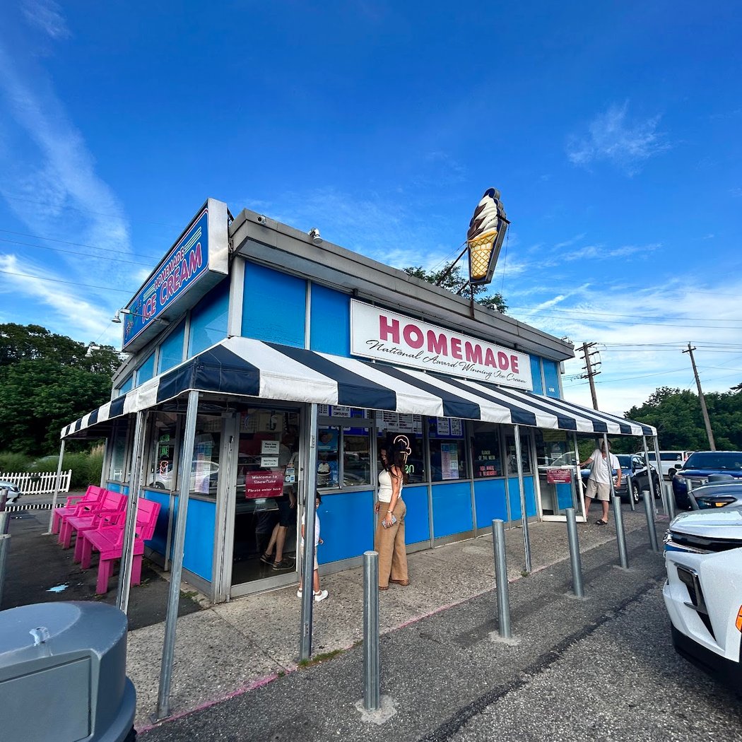 Snowflake Ice Cream Shoppe 4