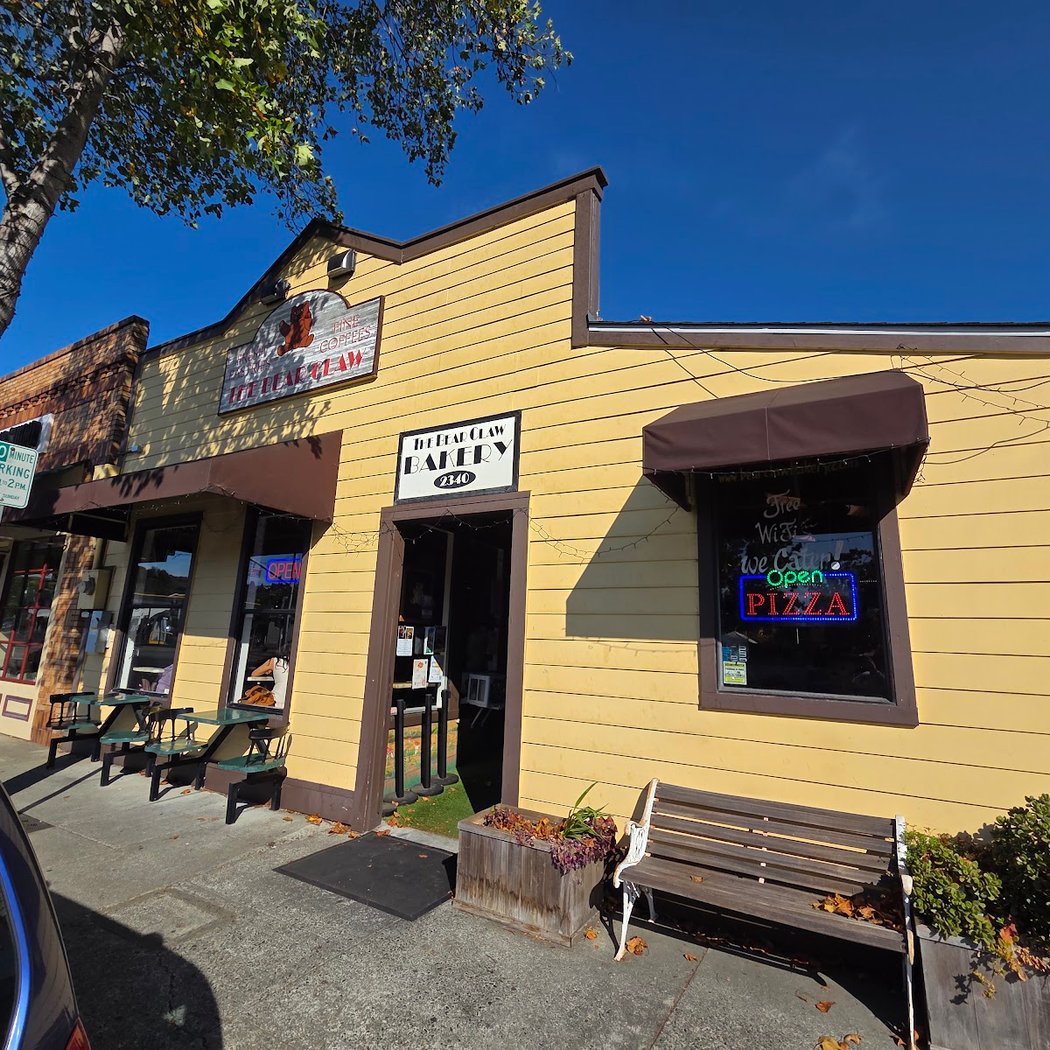 Bear Claw Bakery & Cafe 2