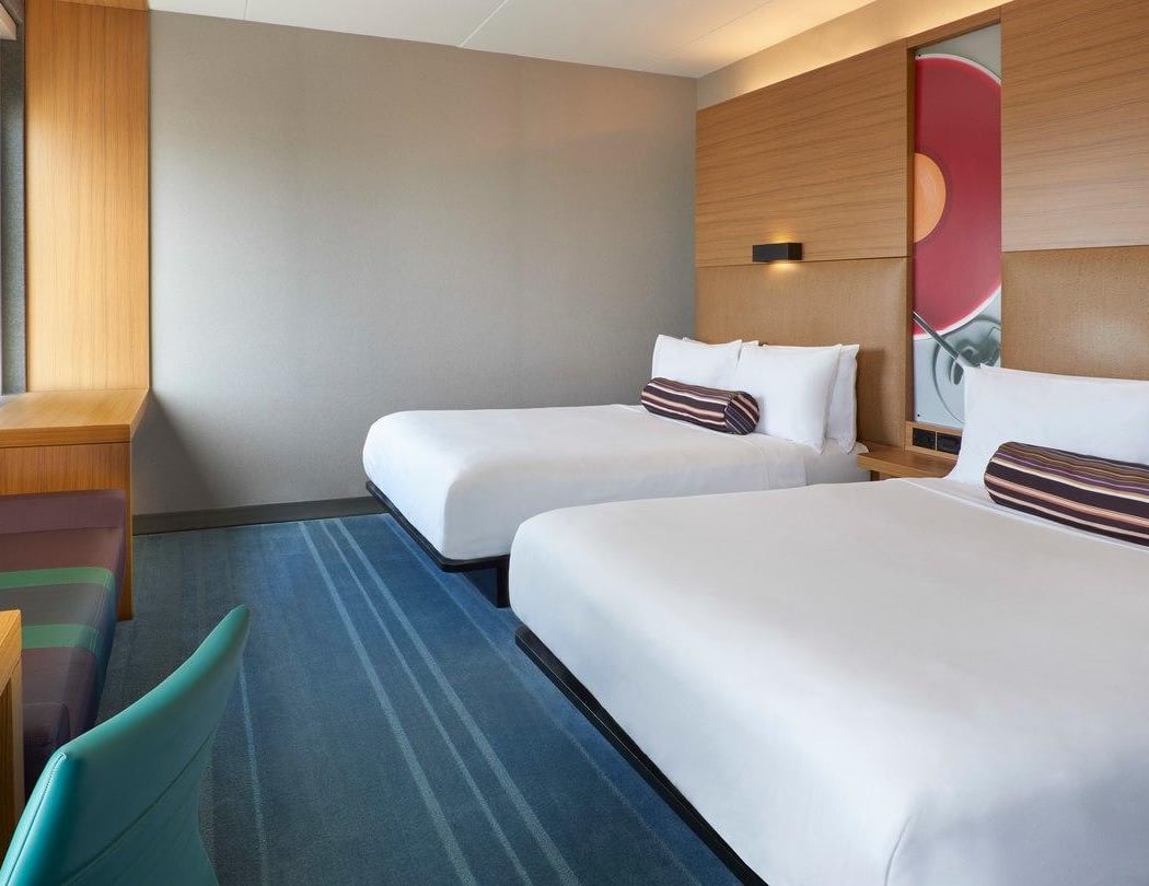 Aloft Vaughan Mills 3