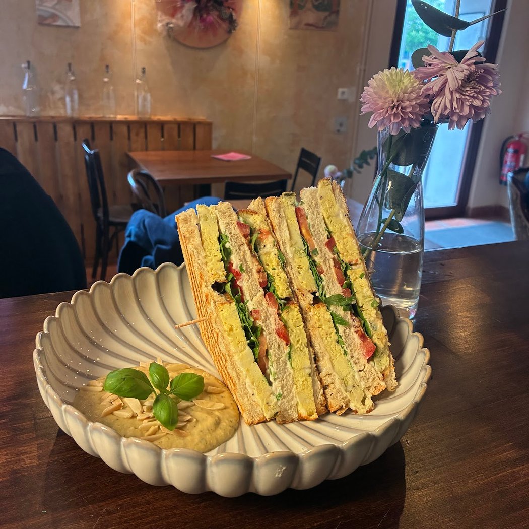 Café Chaos