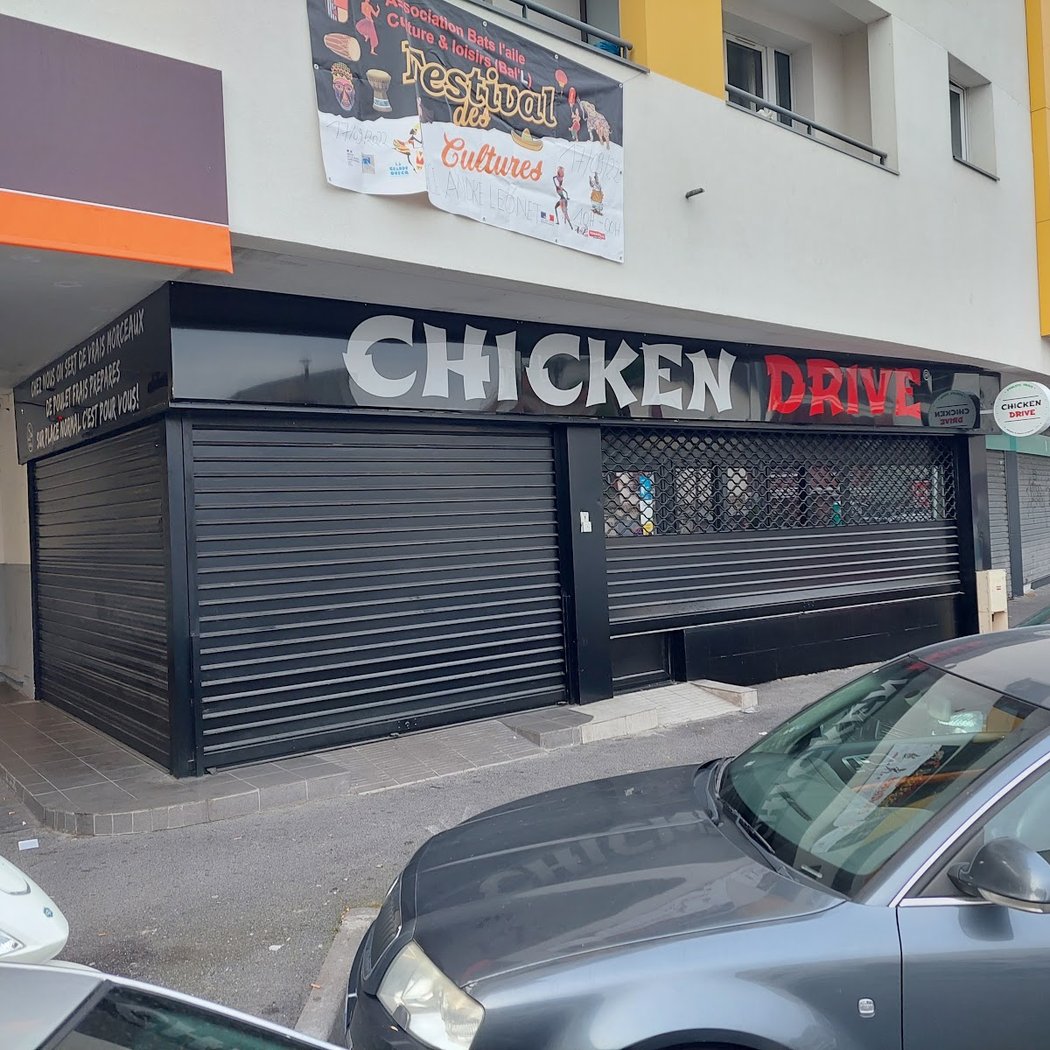 CHICKEN DRIVE ROMAINVILLE 2